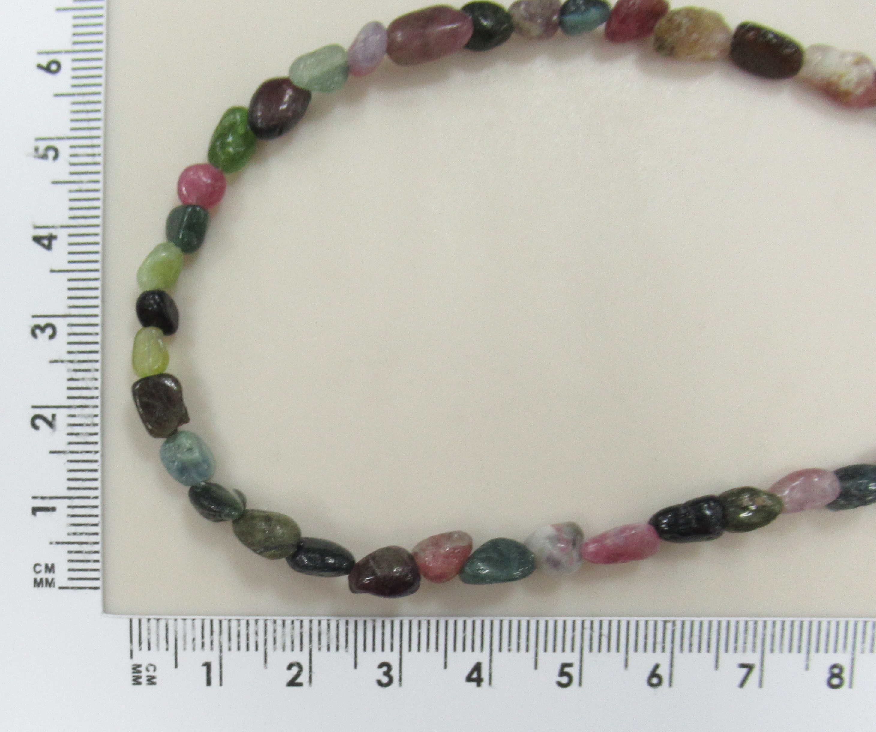 Бусы из турмалина